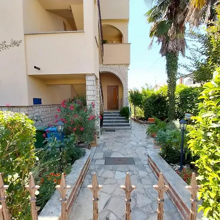 Apartment Josip