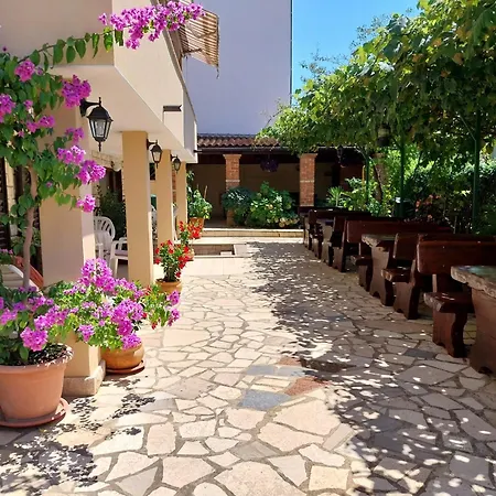 Apartment Josip *